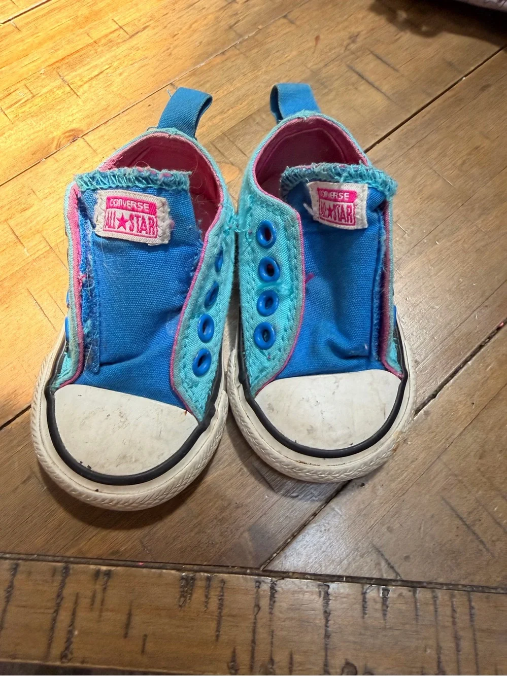 Converse classic low